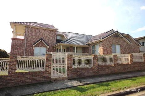 Property photo of 1 Yass Close Bossley Park NSW 2176