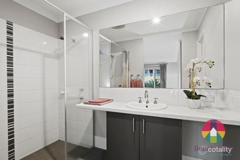 Property photo of 46 Leeway Loop Alkimos WA 6038
