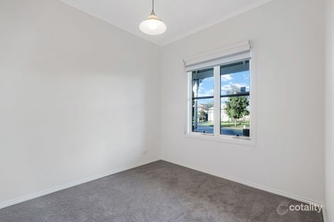 Property photo of 7 Cider Link Pakenham VIC 3810