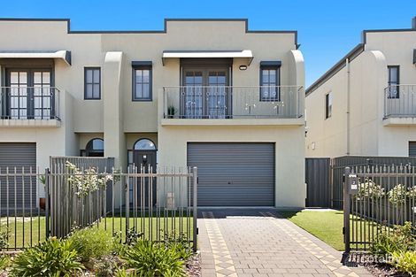 2/31-33 Nashwauk Cres, Moana, SA 5169