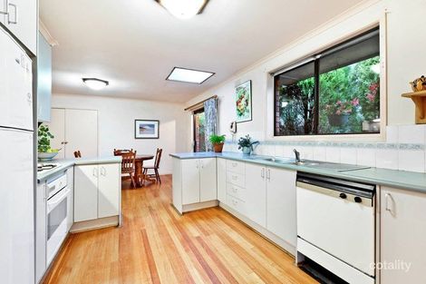 Property photo of 25 Kelvin Avenue Montmorency VIC 3094