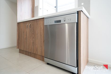 Property photo of 22 Maven Way Tarneit VIC 3029
