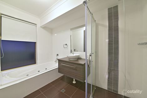Property photo of 9 Dunscore Way Kinross WA 6028