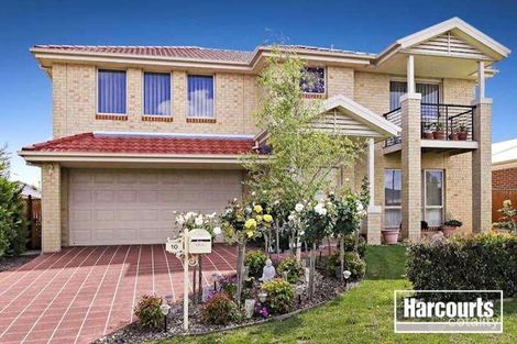 Property photo of 10 Sunflower Place Berwick VIC 3806