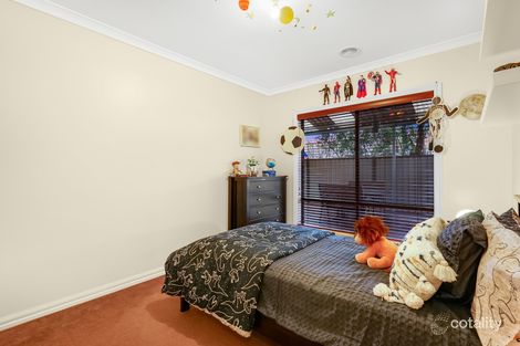 Property photo of 19 Cunningham Chase Burnside Heights VIC 3023
