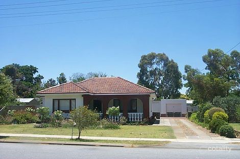 395 Belgravia St, Cloverdale, WA 6105