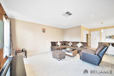 Property photo of 11 Amber Way Cobblebank VIC 3338