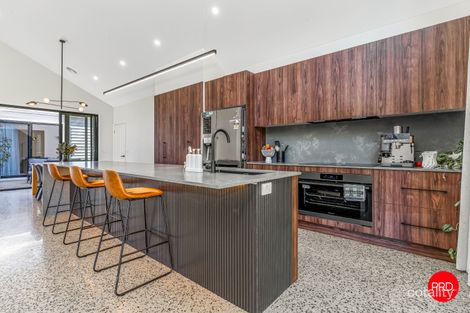 Property photo of 7 Honeysuckle Street Bendigo VIC 3550