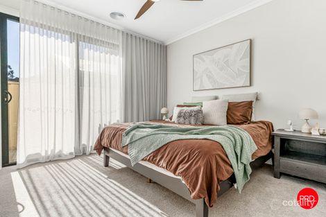 Property photo of 7 Honeysuckle Street Bendigo VIC 3550