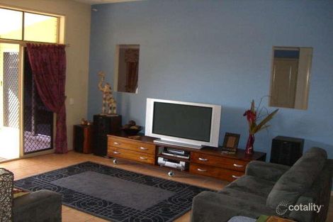 Property photo of 2 Courtenay Place Sippy Downs QLD 4556