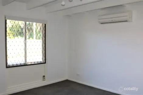 Property photo of 33 Inlet Drive Tweed Heads West NSW 2485