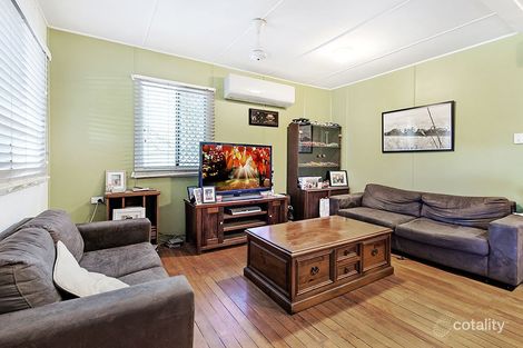 Property photo of 17 Algona Street Labrador QLD 4215