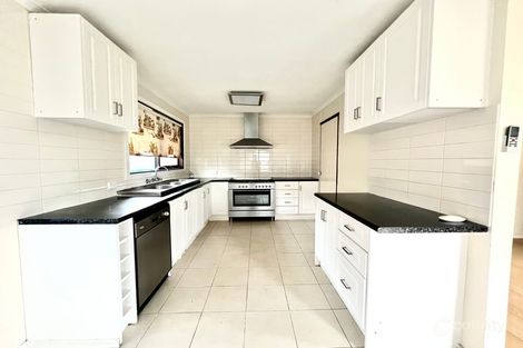 Property photo of 2 Jarvis Crescent Dandenong North VIC 3175