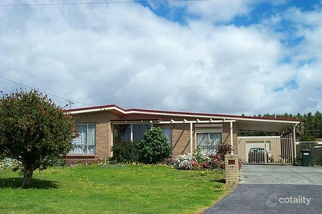 17 Whidby St, Orana, WA 6330