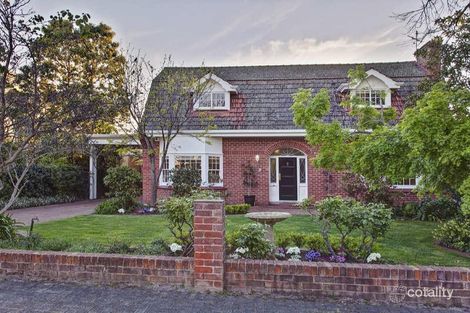 8 Olive Gr, Hazelwood Park, SA 5066