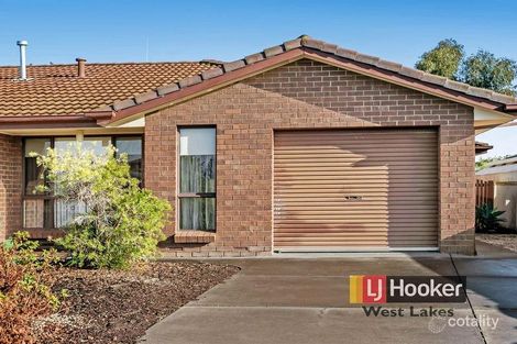 2/61a Klingberg Dr, North Haven, SA 5018