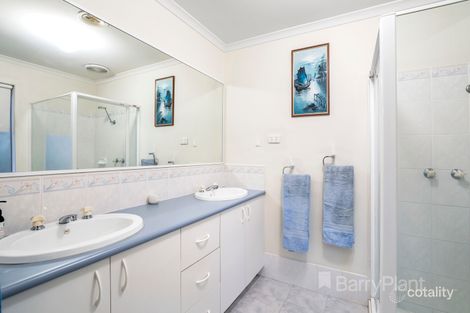 Property photo of 14 The Grange Yallambie VIC 3085