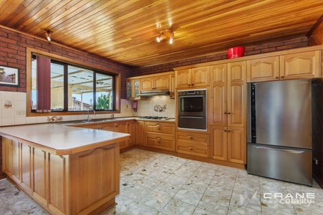 Property photo of 1 Acuba Close St Albans VIC 3021