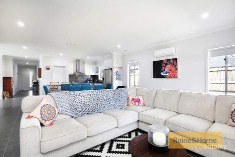 Property photo of 27 Cooloongup Crescent Harkness VIC 3337