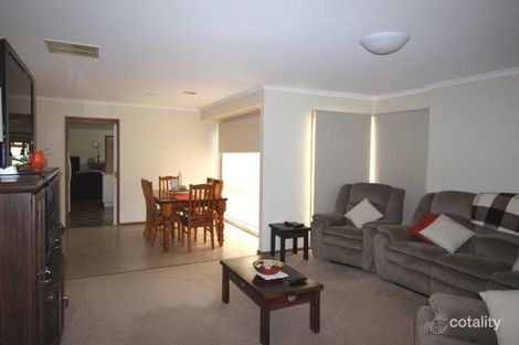 Property photo of 2 Minkara Avenue Cootamundra NSW 2590