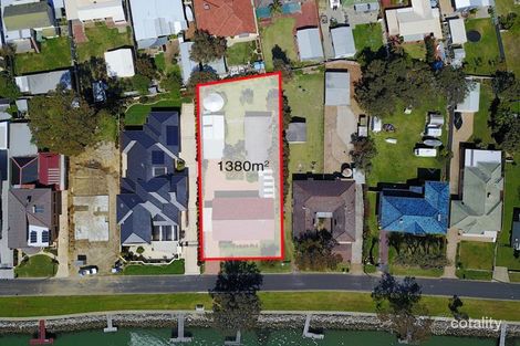 Property photo of 16 Fairbridge Road Halls Head WA 6210