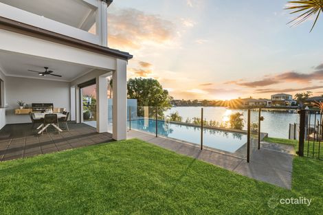 Property photo of 16 Saltair Grove Helensvale QLD 4212