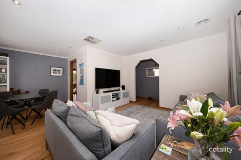Property photo of 27 Noarlunga Crescent Bonython ACT 2905