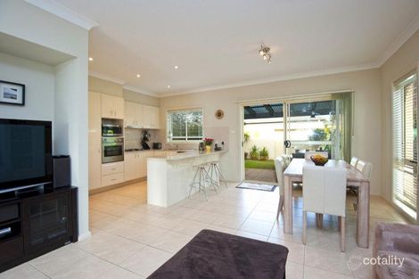 Property photo of 125 Macpherson Street Warriewood NSW 2102