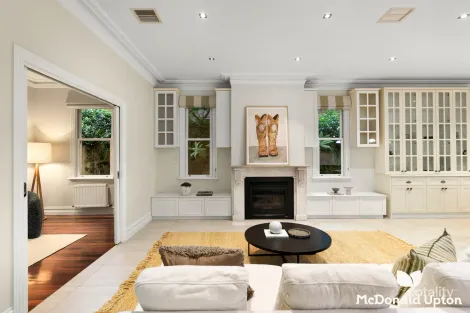 Property photo of 76 Kent Street Ascot Vale VIC 3032