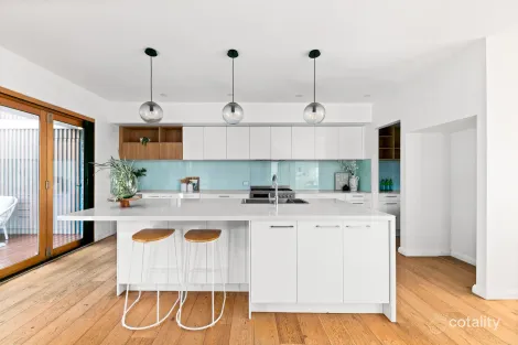 Property photo of 2 Watson Court Altona VIC 3018