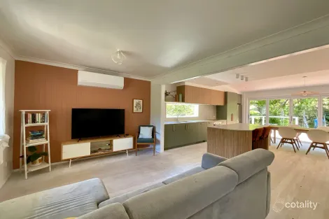 Property photo of 45 Ross Avenue Narrawallee NSW 2539