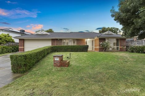 32 Carboni Cres, Lynbrook, VIC 3975