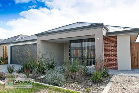 Property photo of 5 Windjana Pass Ellenbrook WA 6069