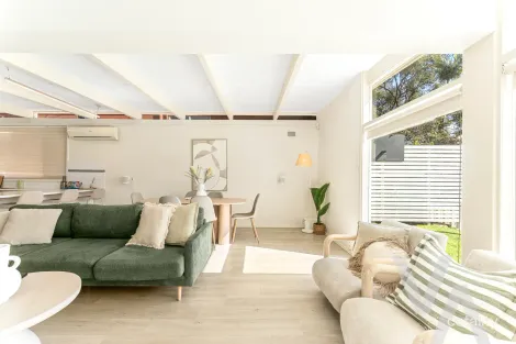 Property photo of 8 Bershire Avenue Merewether Heights NSW 2291
