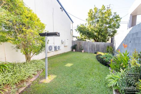Property photo of 1/86 Thynne Road Morningside QLD 4170