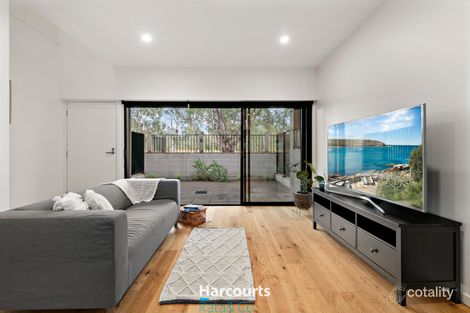 Property photo of 44 Sharp Circuit Mill Park VIC 3082