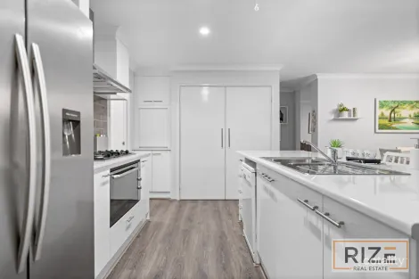 Property photo of 11 Basedow Chase Banksia Grove WA 6031