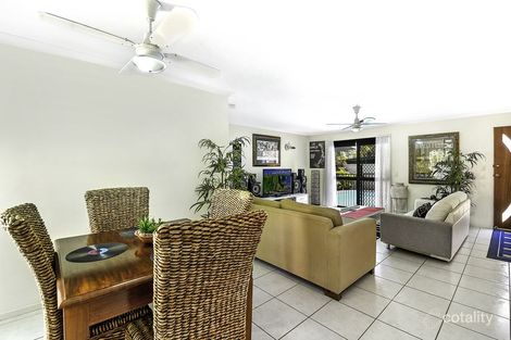 Property photo of 2/12 Davebill Court Labrador QLD 4215
