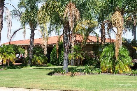 4 Cammaray Ct, Thornlie, WA 6108