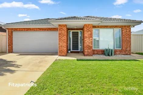 4 Morris Cres, Gobbagombalin, NSW 2650