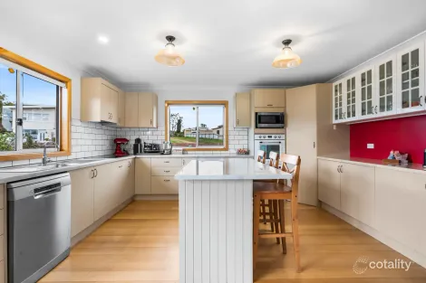 Property photo of 54 Backhouse Lane Cambridge TAS 7170