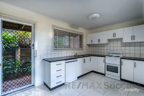 Property photo of 17/2 Benjamin Street Mount Lofty QLD 4350