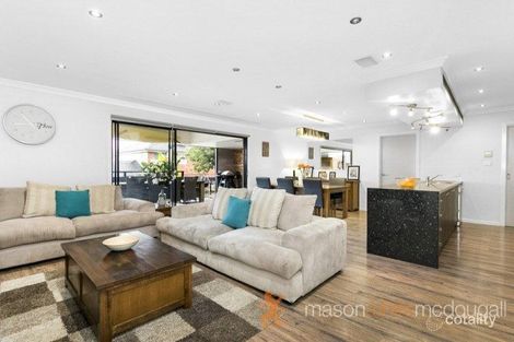 Property photo of 15 Tara Valley Crescent Doreen VIC 3754