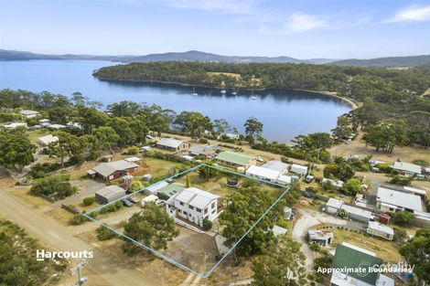 Property photo of 15 Cray Point Parade Eggs and Bacon Bay TAS 7112