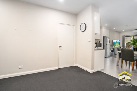 Property photo of 8/26-28 Third Avenue Macquarie Fields NSW 2564