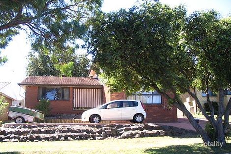Property photo of 22 Power Drive Mount Warrigal NSW 2528