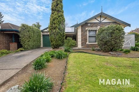 11 Yaldara Cl, Woodcroft, SA 5162