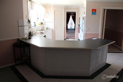 Property photo of 33 Ussher Crescent Windradyne NSW 2795