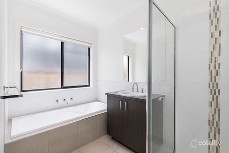 Property photo of 101 Wurrook Circuit North Geelong VIC 3215