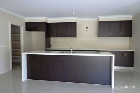 Property photo of 2 McWilliams Crescent Point Cook VIC 3030